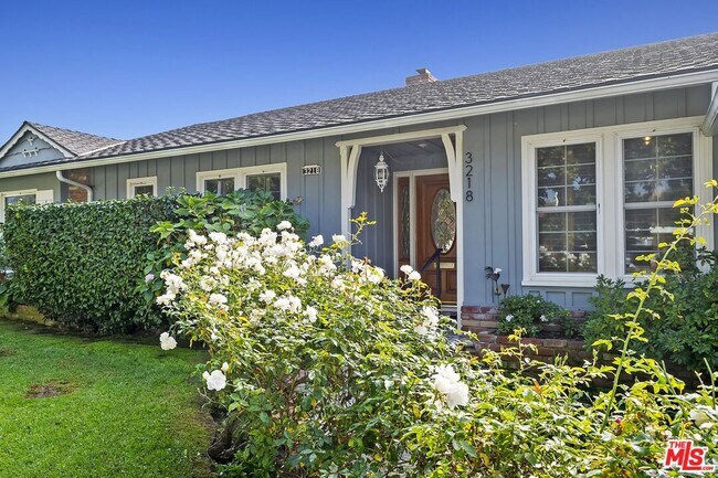 Photo - 3218 Woodbine St