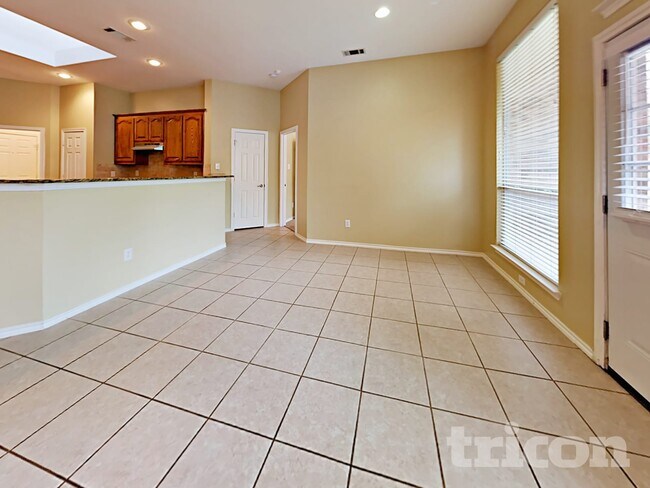 Photo - 8622 Granville Dr