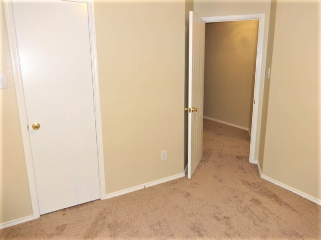 Building Photo - 210 Trees Dr