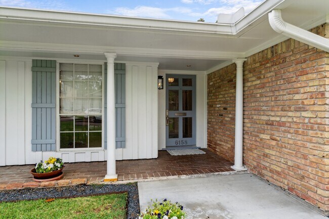Photo - 6158 Burgoyne Dr.