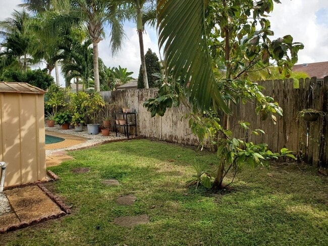 Photo - 9820 NW 24th St