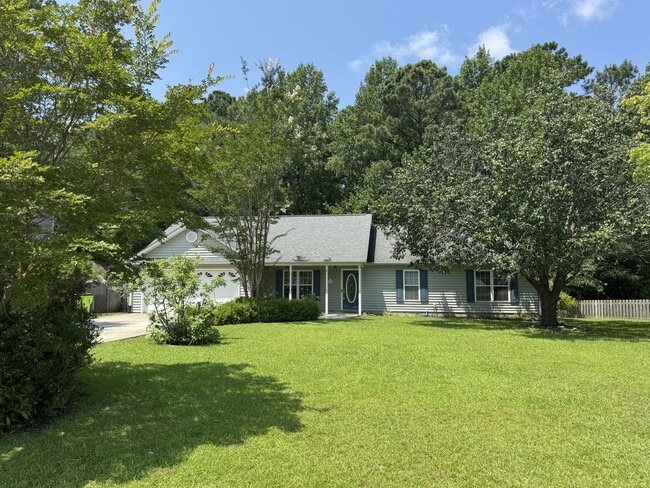 105 Farina Dr