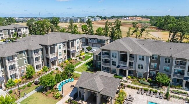 Building Photo - 15155 Ollie Dr Unit Burlington