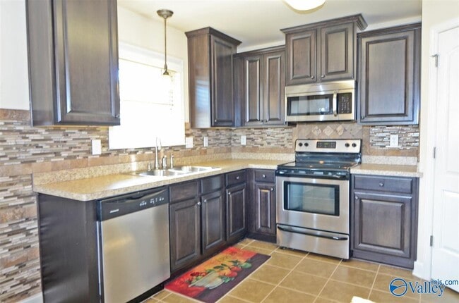 Photo - 206 Fields Pond Dr