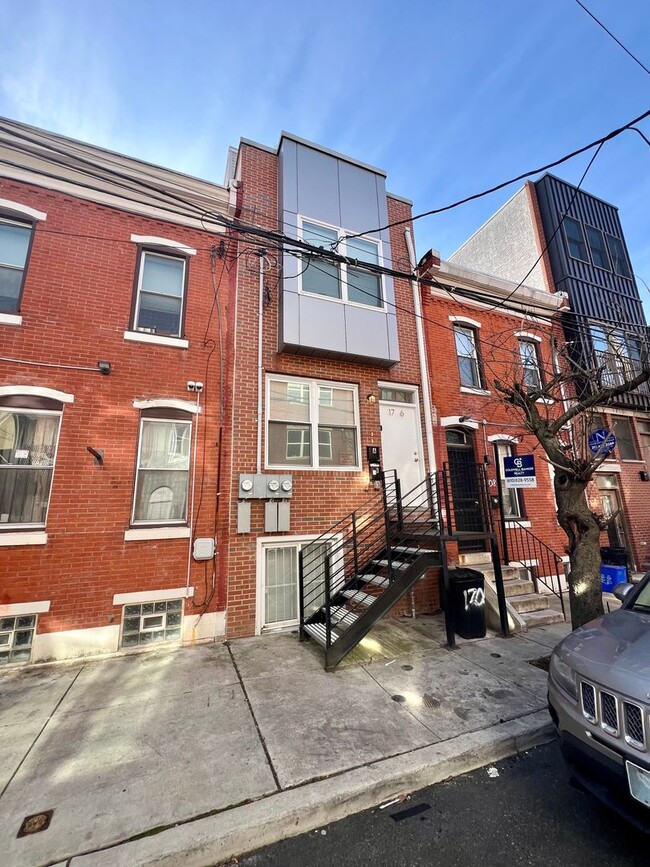 Photo - 1706 Arlington St Unit A