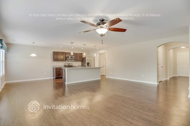 Photo - 351 Moonlit Trail