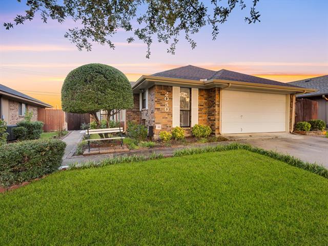 Building Photo - 2050 Lorient Dr