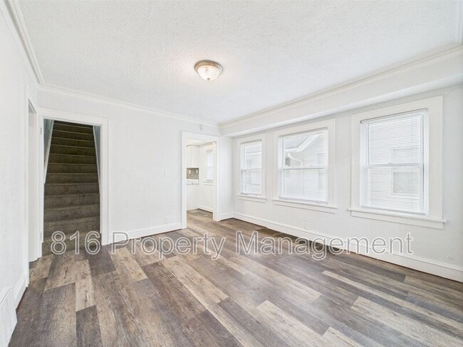 Photo - 5611 Olive St