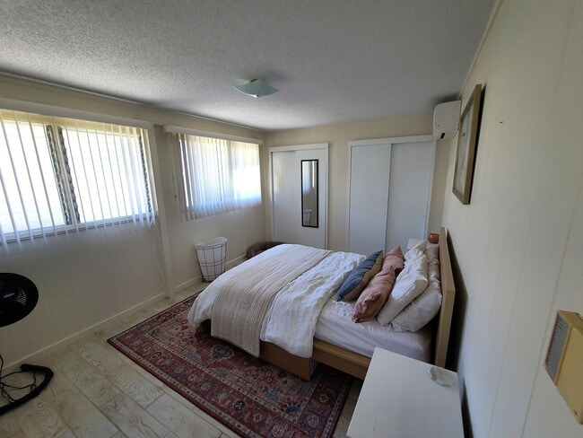 Photo - Split Ac, private yard and Walk to Downtown