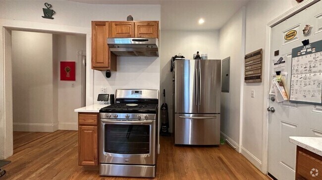 Building Photo - 10 Oakview Terrace Unit 2 Rental