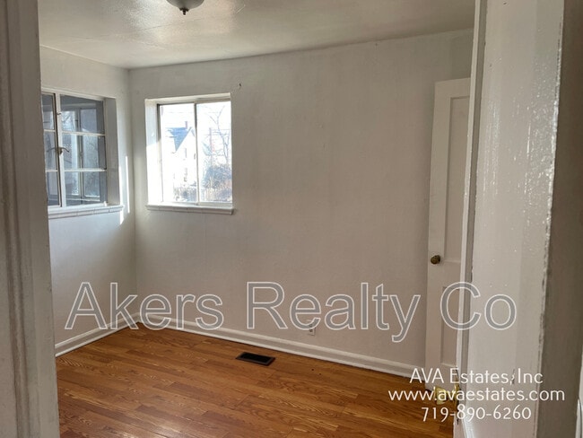 Photo - 2710 3rd Ave
