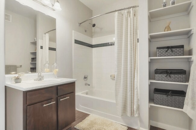 Lowry North Apartment Homes