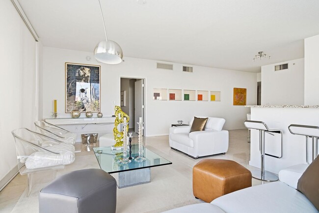 Building Photo - 550 Okeechobee Blvd