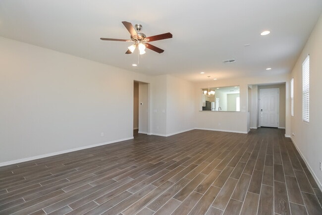 Photo - 1604 Flintlock Dr