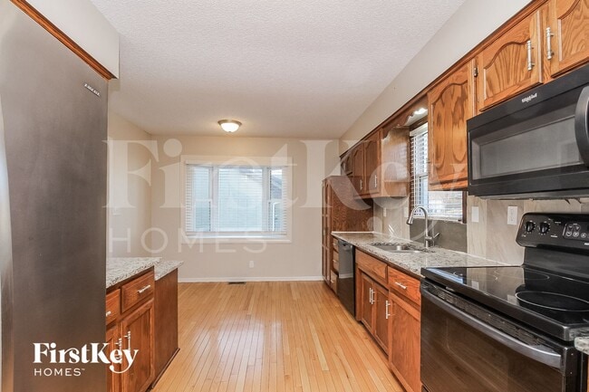 Photo - 1715 Regency Dr