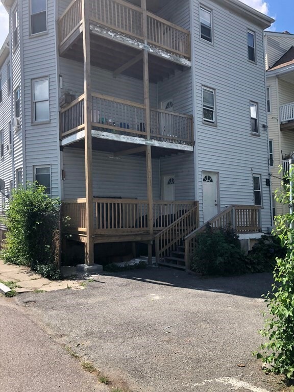 9 Harvard Ave Unit 3