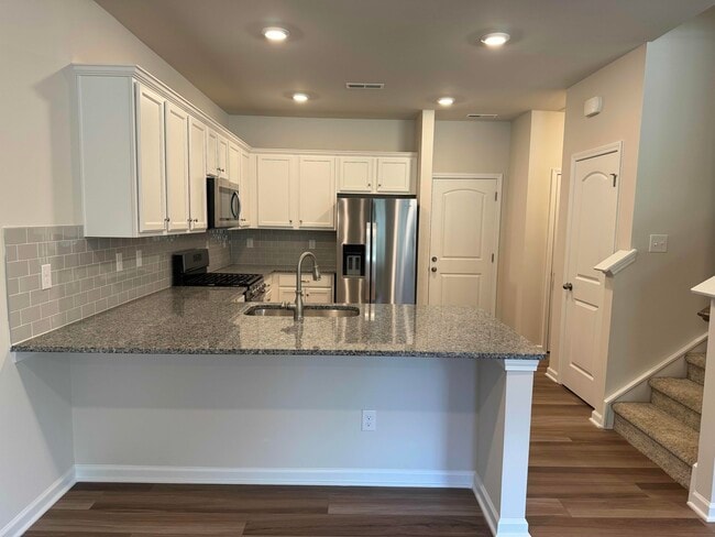 Photo - 716 Herlong Ave