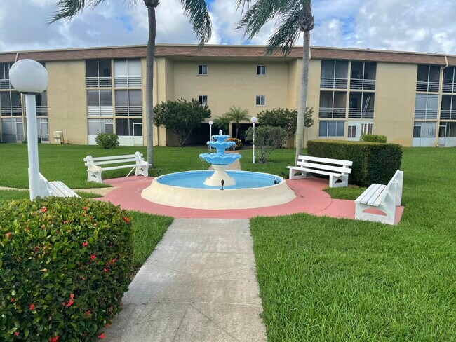 Building Photo - 555 Purdy Ln Unit 301