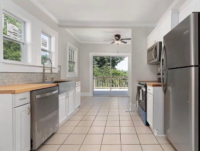 Photo - 232 Jarnigan Ave