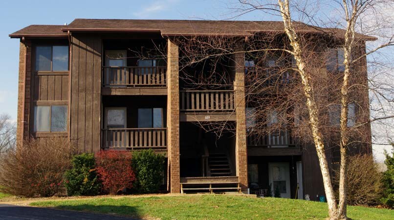 Photo - 105 Hawthorne Pl Apartments