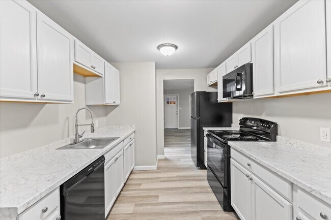 Photo - 105 Bluegrass Dr