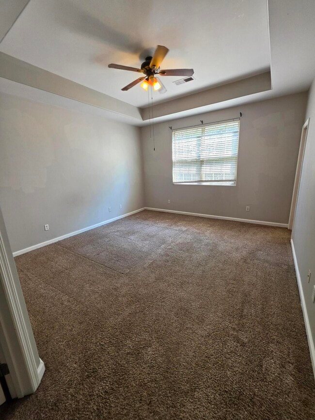 Photo - 620 Green Valley Dr
