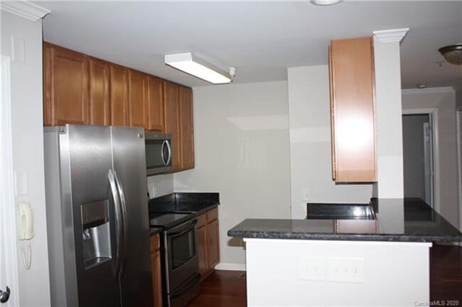 Photo - 537 Donatello Avenue