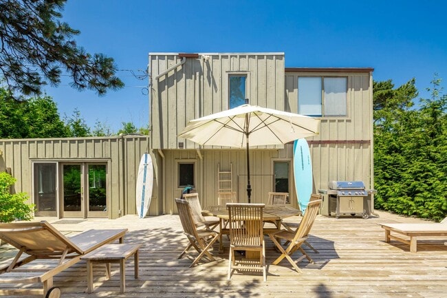 Photo - 53 Clinton Academy Ln