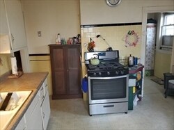 Photo - 672 Centre St Unidad #1