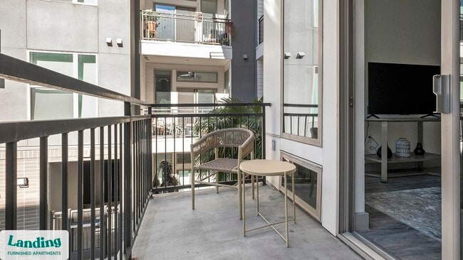3030 Summer St Unit 223