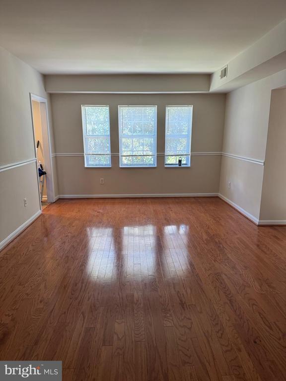 Photo - 1720 Queens Ln Unit 3-172