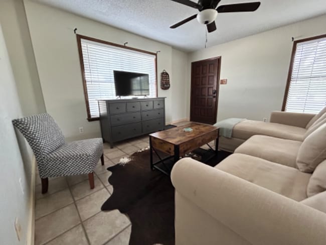 Photo - 187 Oak Park Rd