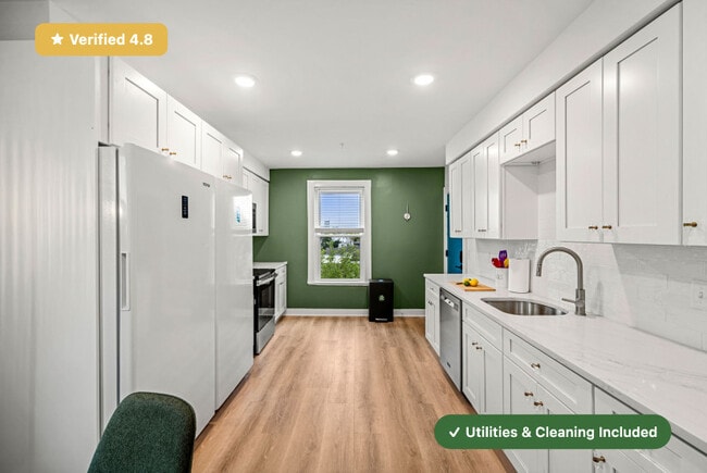 Photo - New RoostUp Furnished Private Bedroom with Ensuite Bath in Somerville, Boston!