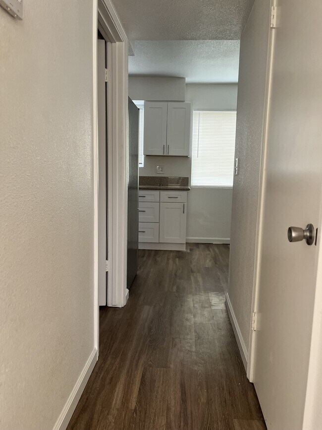 Photo - 1335 Hobart Dr Unit 1