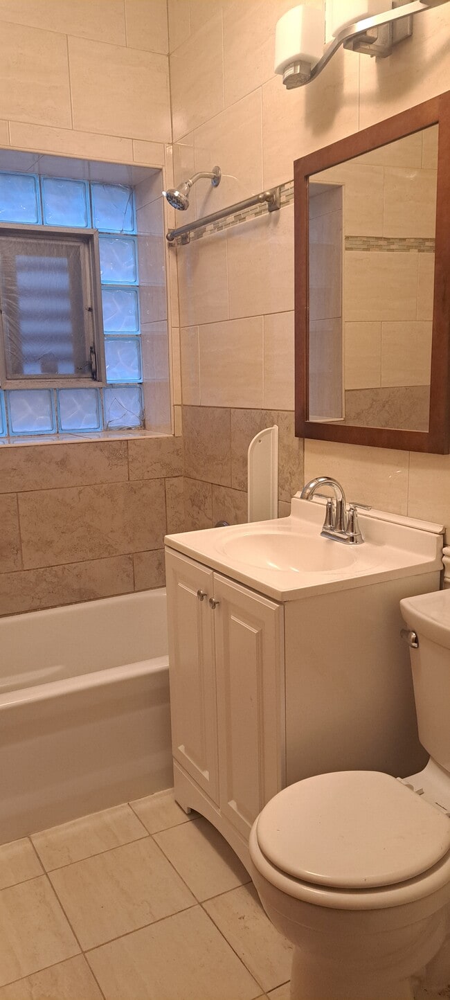 Photo - 1415 N Massasoit Ave Unit MASSASOIT