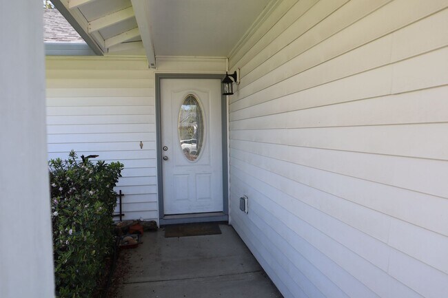 Photo - 4615 NE 126th Ave