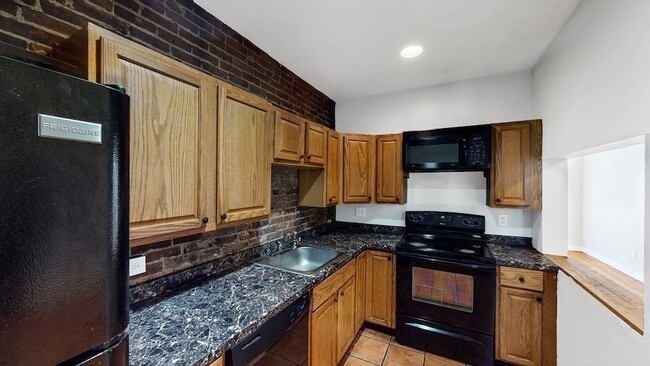 2 Moreland St Unit 1