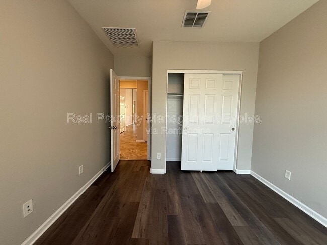 Photo - 13014 W Lamar Rd