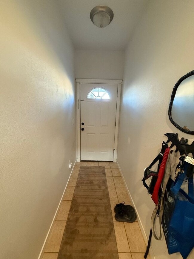 Photo - 2 Bed/1.5 Bath Triplex with Attached Garage - Emerson Ave Unit 3