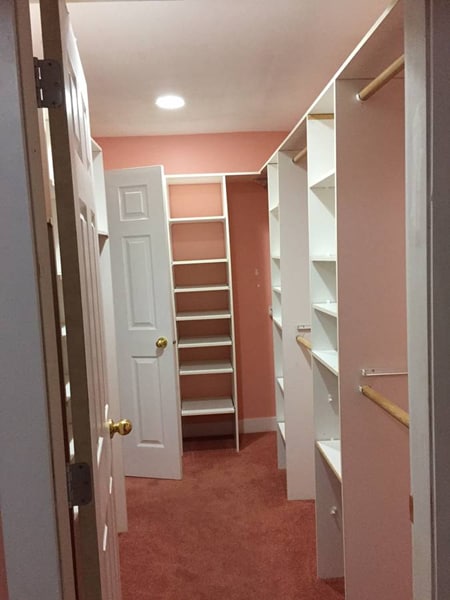 3258 Strathaven Ln Unit 2 Bedroom + Den Garden-Level Suite
