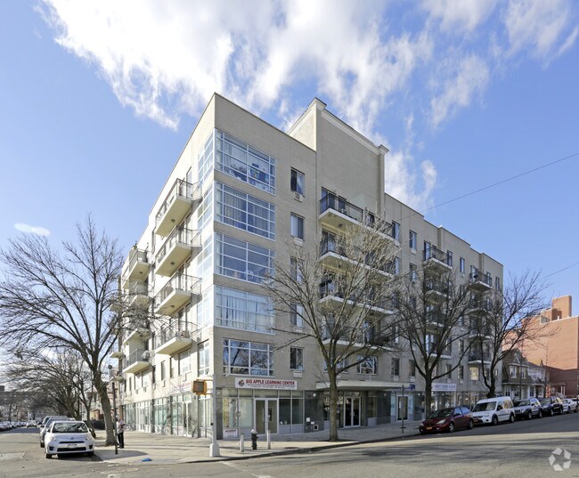 Foto principal - 89-16 175th St