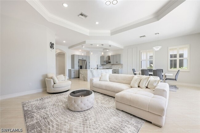 1419 Serrano Cir