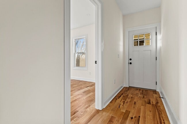 Photo - 84 Maple Ave Unit BL W