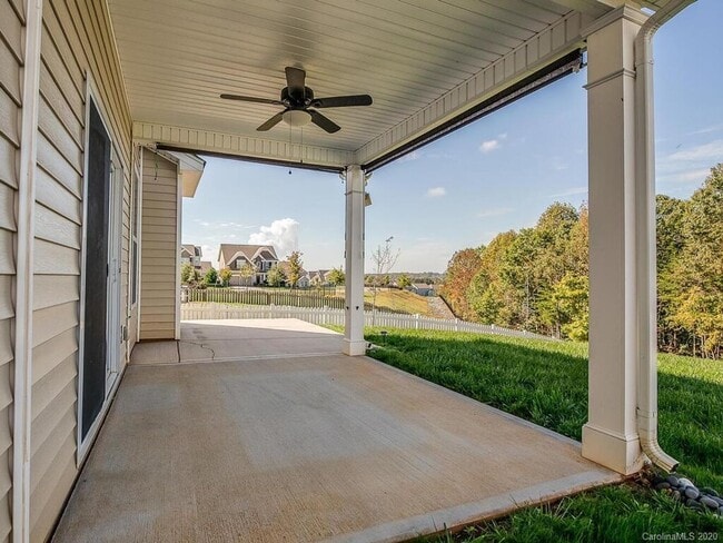 Photo - Charming 4 beds 2.5 baths Home in Berewick!