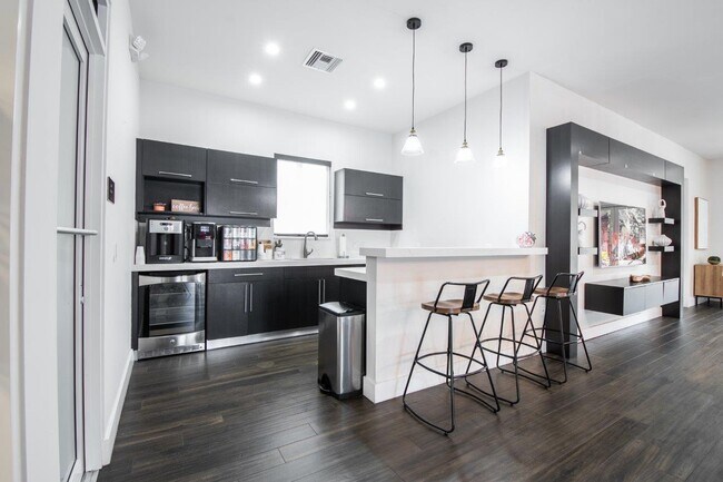 Photo - Legacy Palm Isle