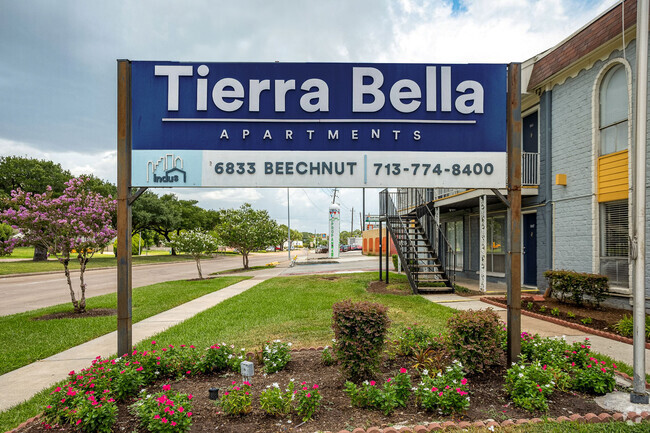 Building Photo - Tierra Bella Rental