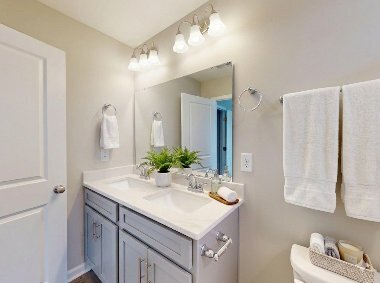 Photo - 1319 B St
