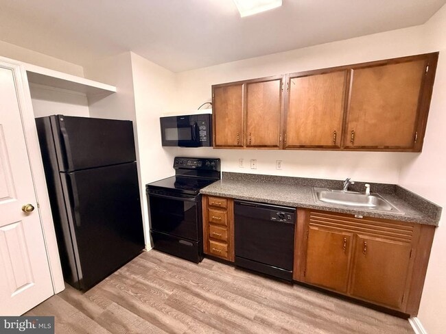 Photo - 22665 Van Wert Ln Unit APT
