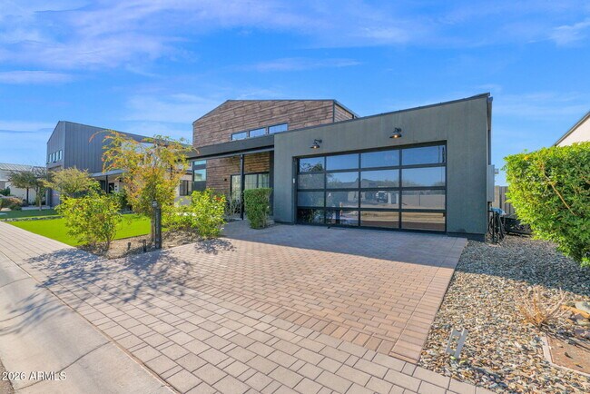 Photo - 8430 S 10th Ln