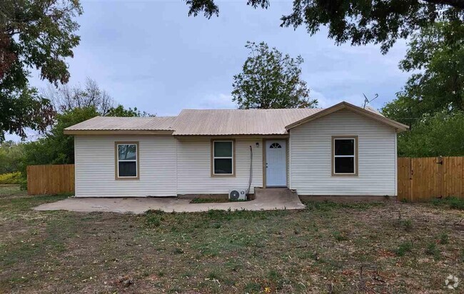 Building Photo - 1033 Crescent Ln Rental